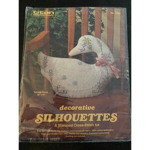 Titan Needlecraft DecorSilhouettes Stamped Cross Stitch Kit Goose Vtg Cottagecor